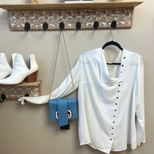 Beautiful asymmetrical button down long blouse Xl